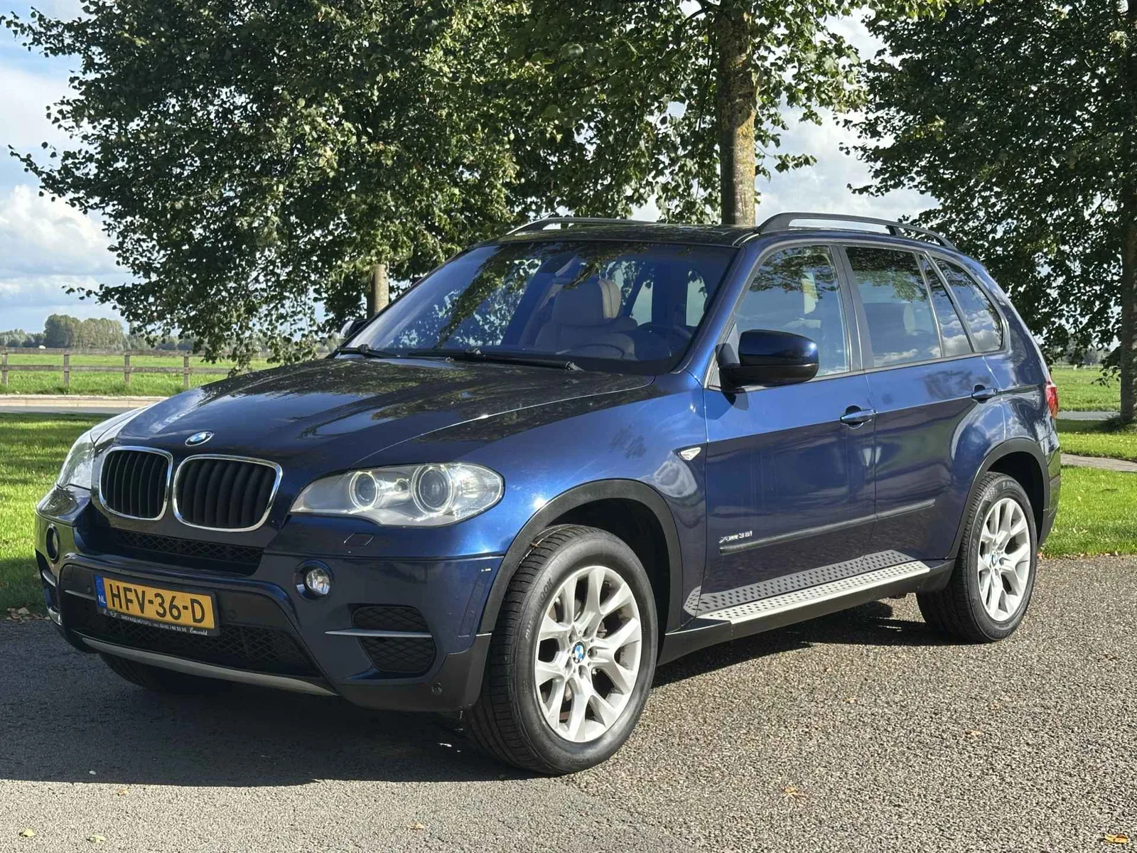 BMW X5 (2011) — foto 1