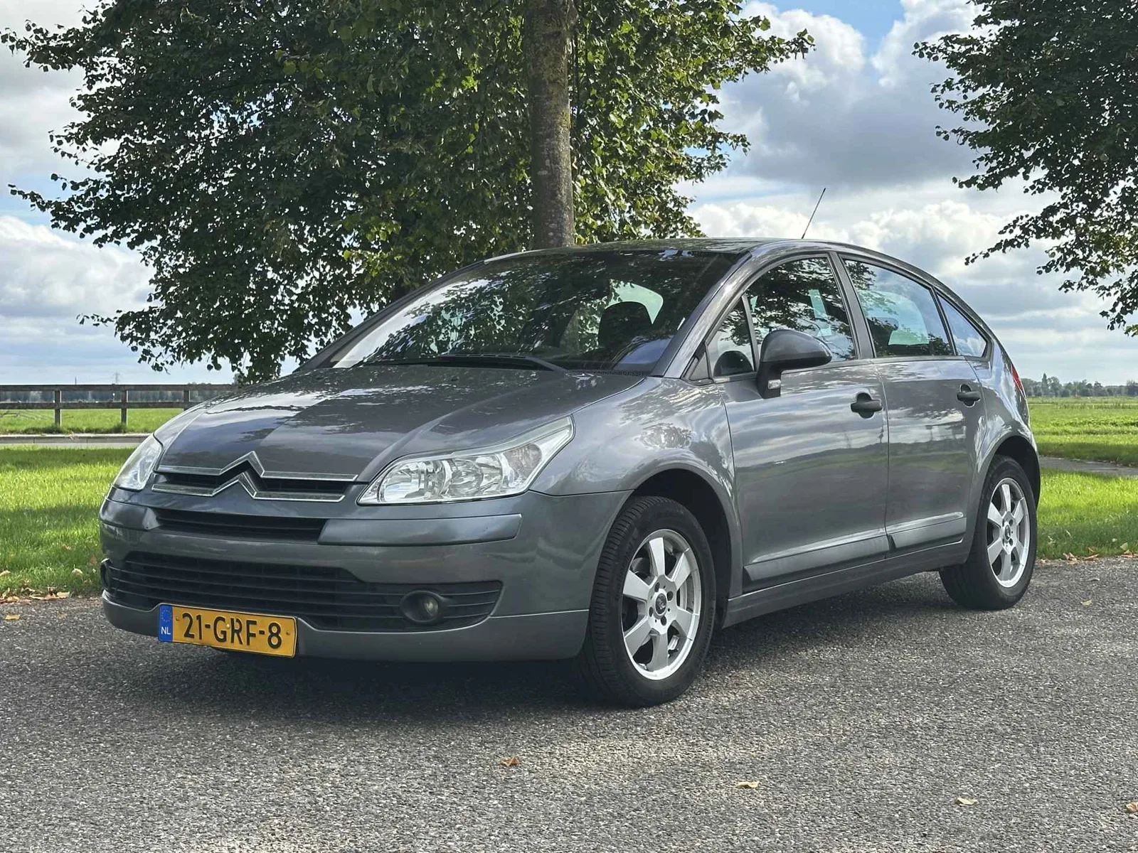 Citroën C4 (2008) — foto 1