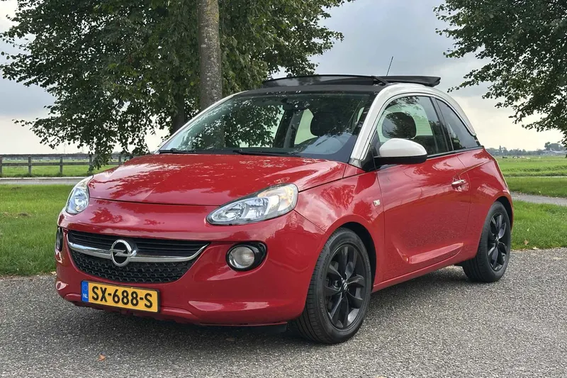 Opel Adam (2015)