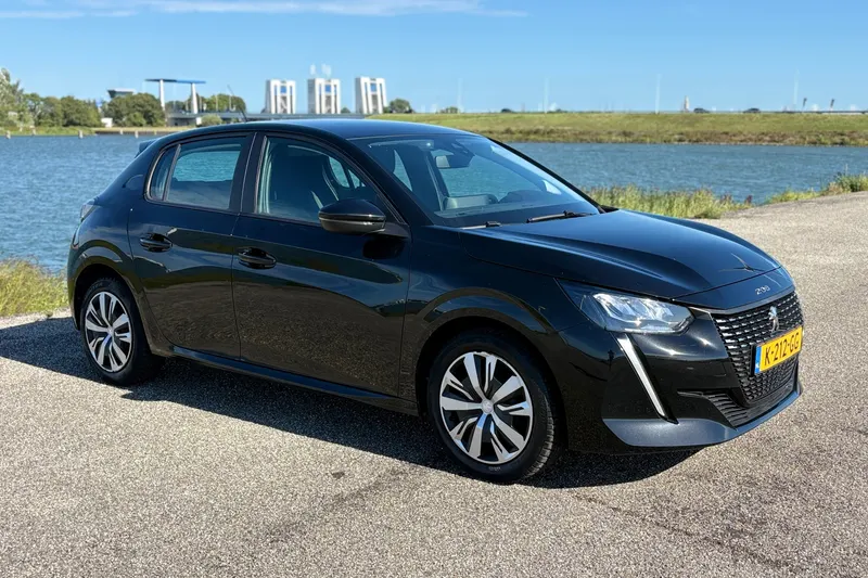 Peugeot 208 (2021)