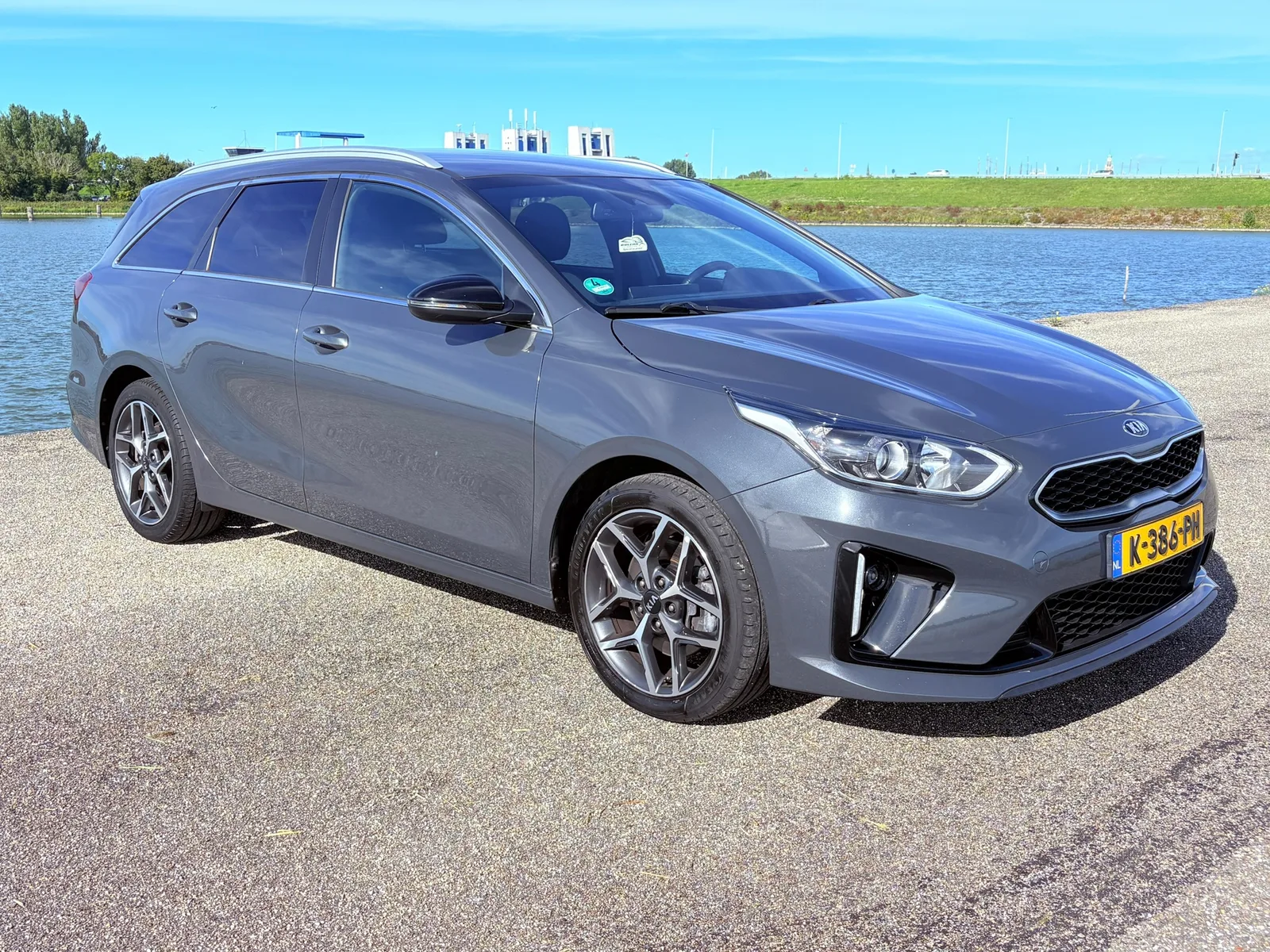 Kia Ceed (2021) — foto 1
