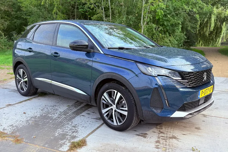 Peugeot 3008 (2022)