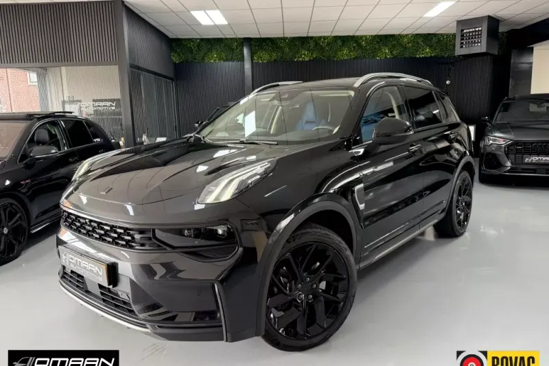 Lynk & Co 01 (2022)