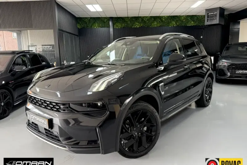Lynk & Co 01 (2022)