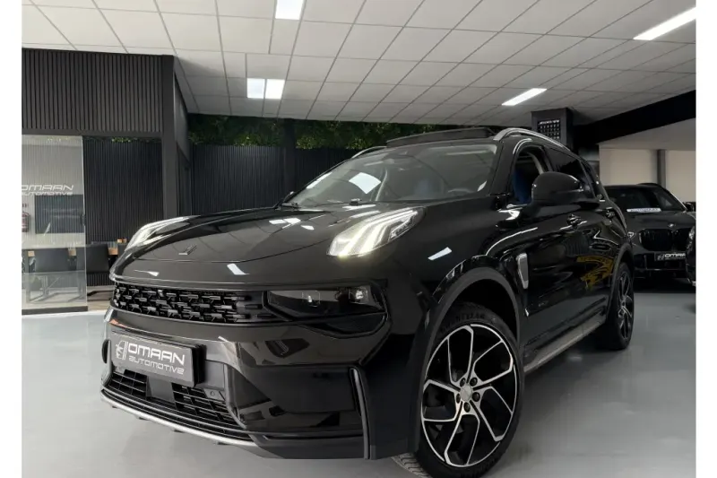 Lynk & Co 01 (2022)