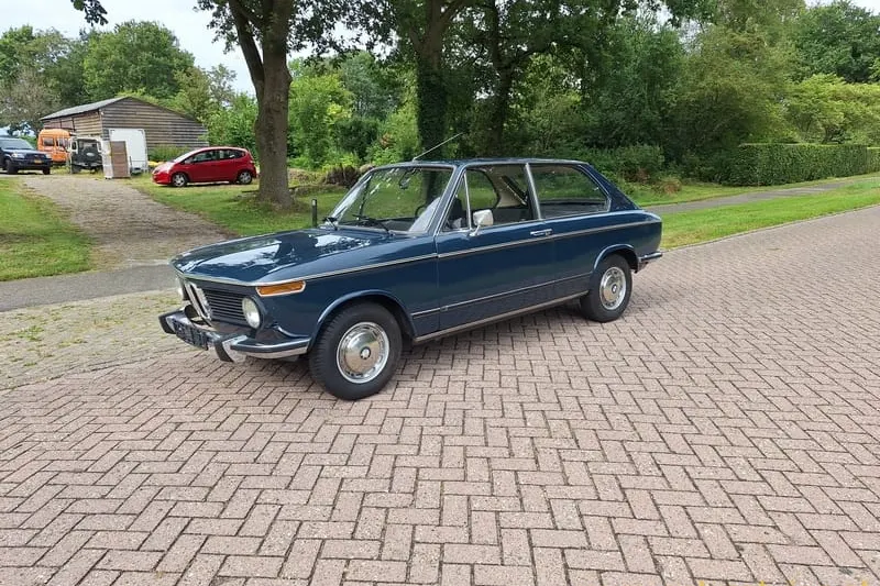 BMW 2002 (1972)