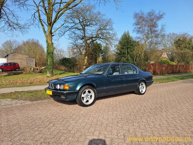 BMW 7-Serie (1991) — foto 1
