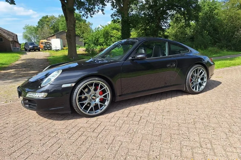 Porsche 911 (2004)