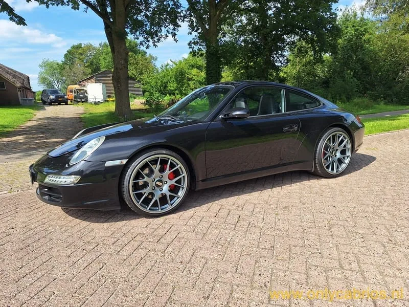 Porsche 911 (2004) — foto 1