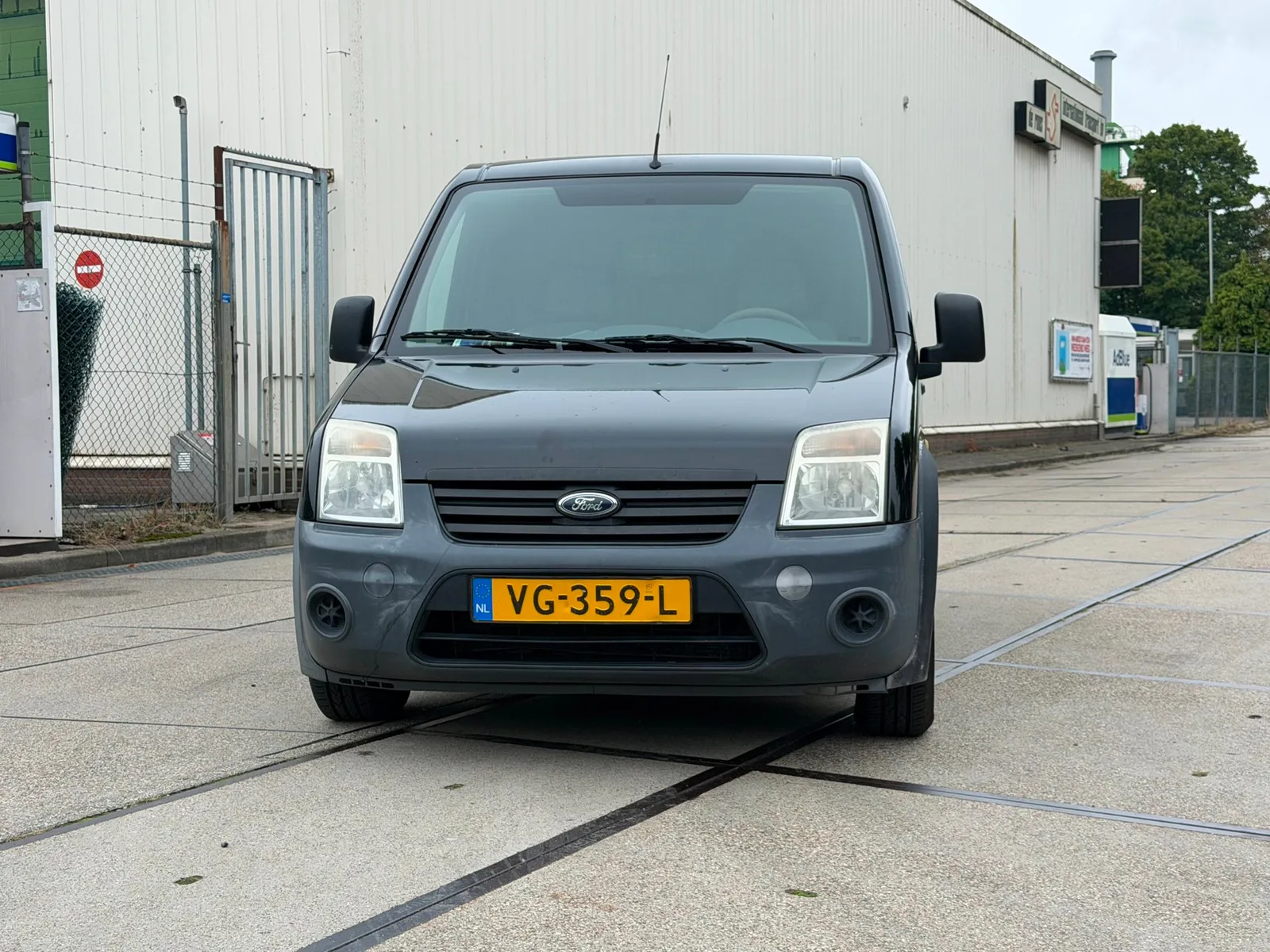 Ford Transit Connect (2013) — foto 1
