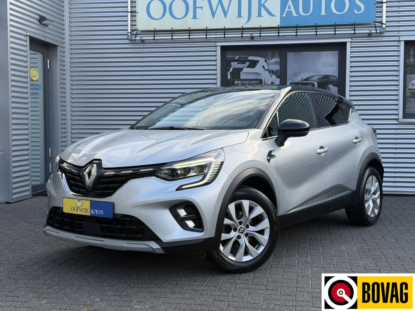 Renault Captur (2021) — foto 1