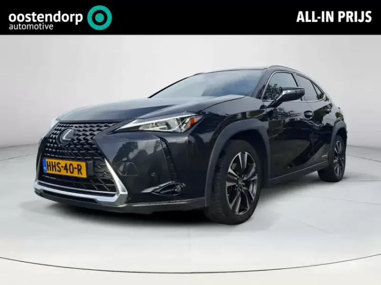 Lexus UX (2021) — foto 1