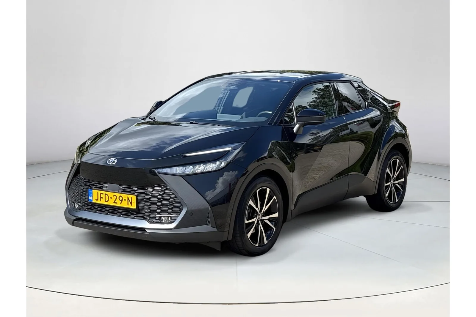 Toyota C-HR (2025) — foto 1