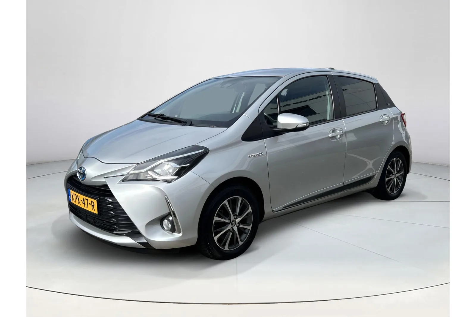 Toyota Yaris (2020) — foto 1