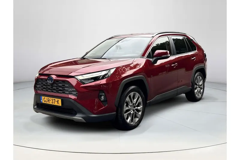 Toyota RAV4 (2024)