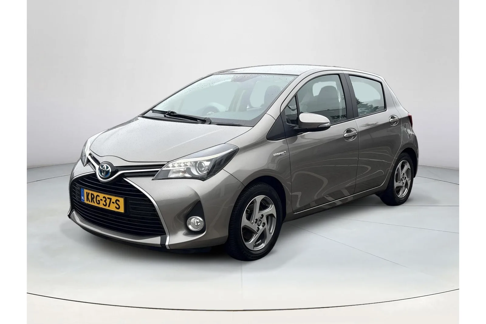 Toyota Yaris (2014) — foto 1