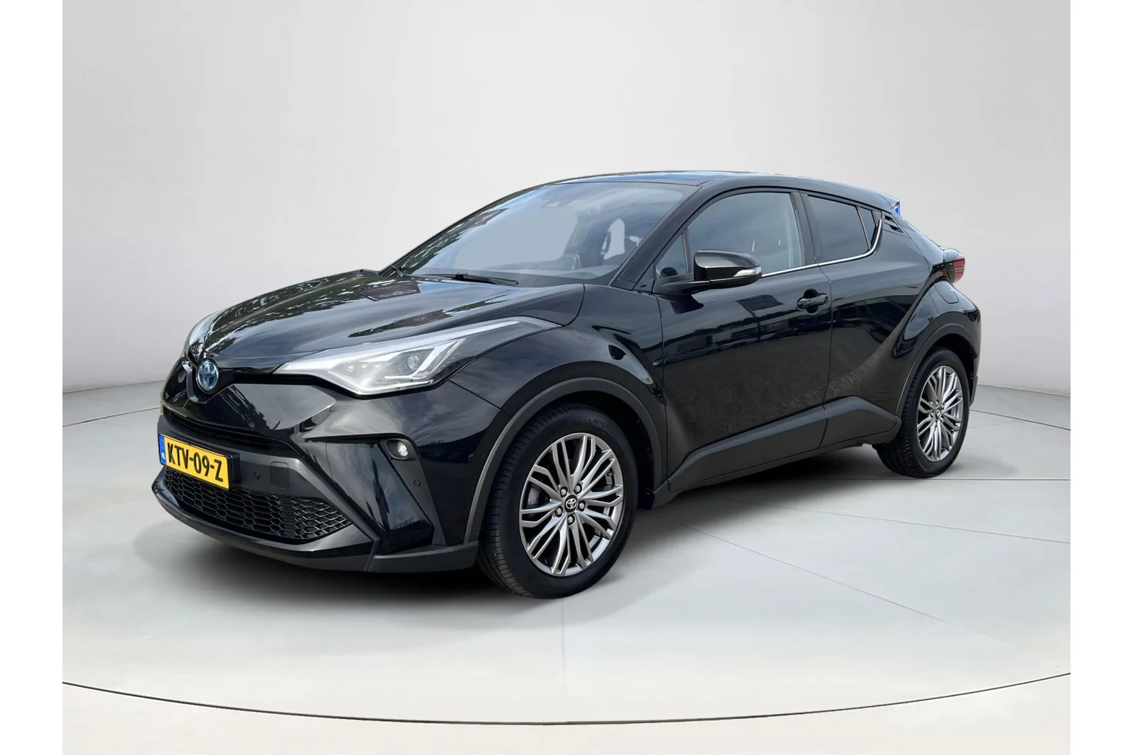 Toyota C-HR (2022) — foto 1