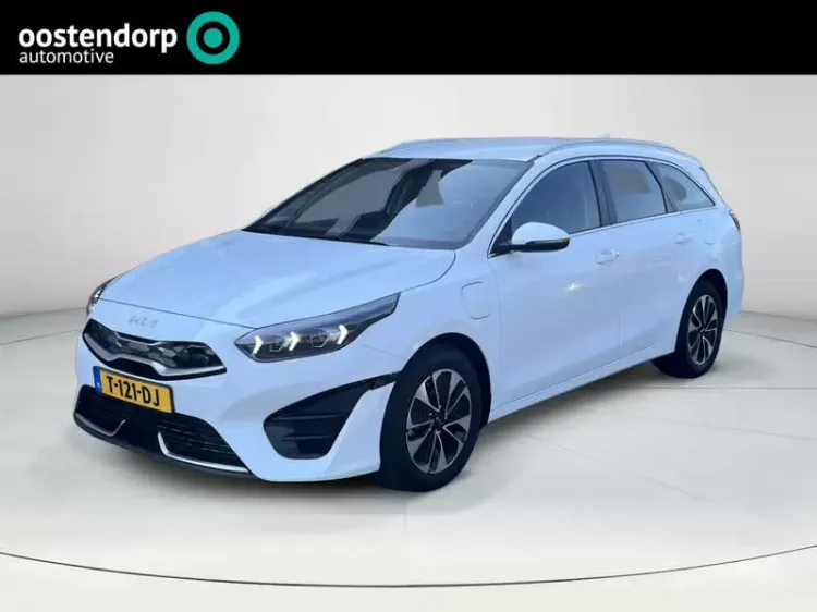 Kia Ceed (2022) — foto 1
