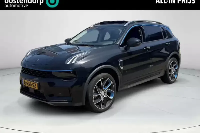 Lynk & Co 01 (2022)