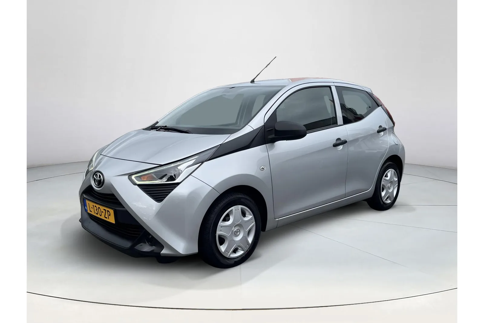 Toyota Aygo (2021) — foto 1
