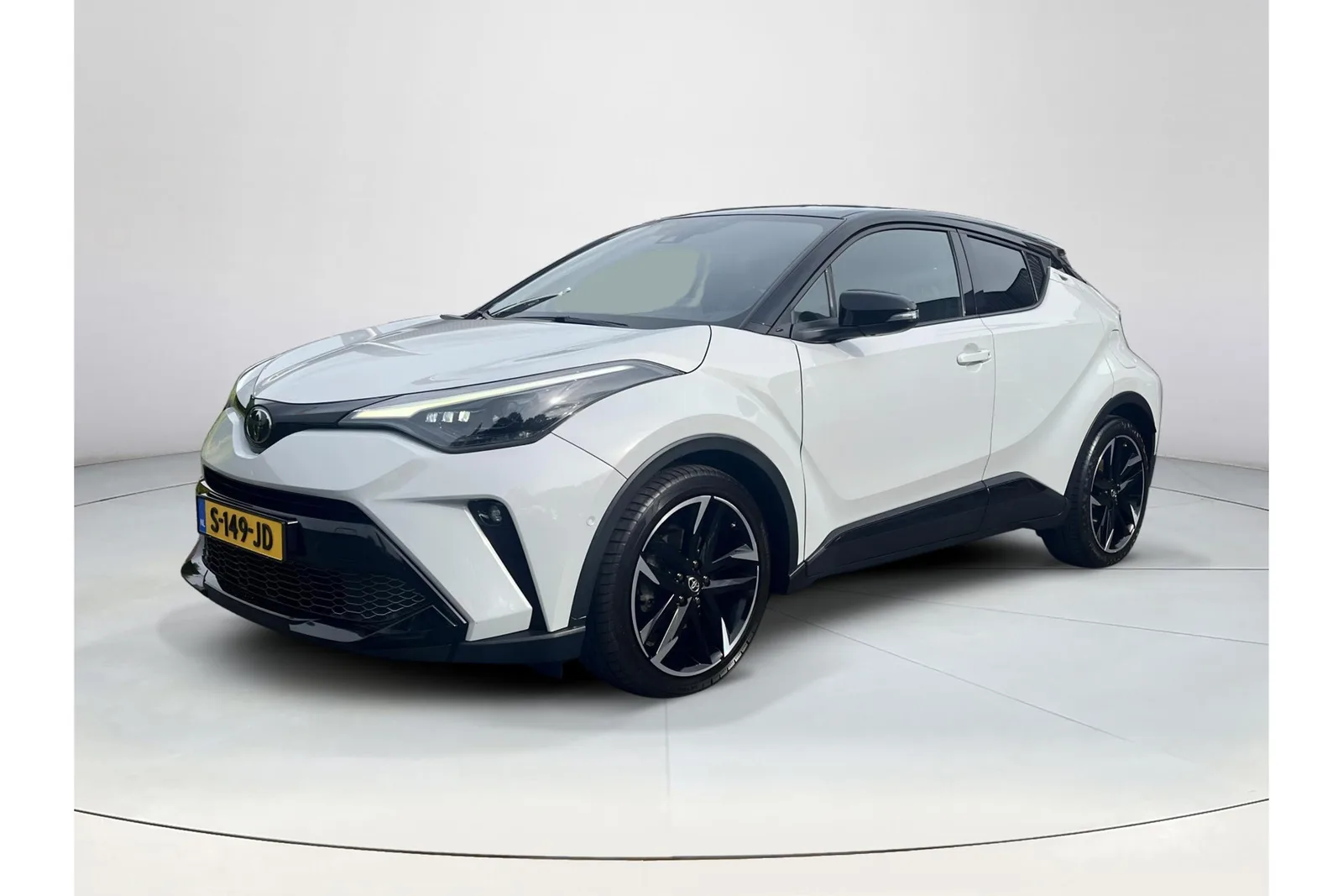 Toyota C-HR (2022) — foto 1