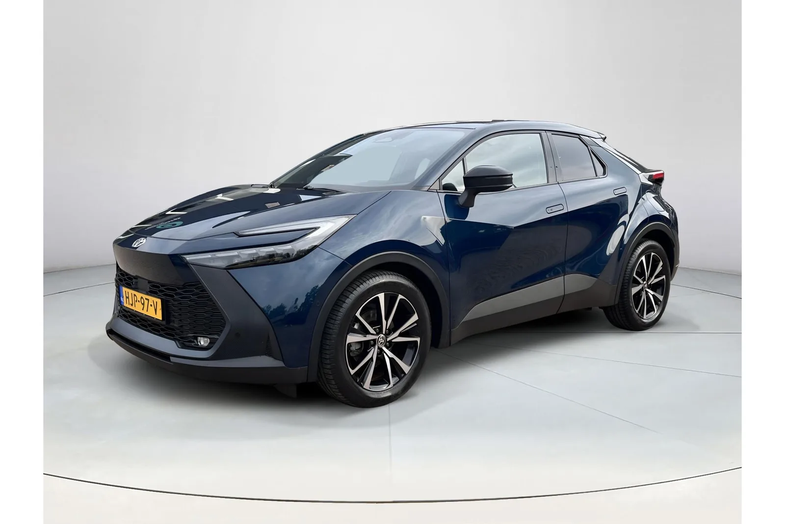 Toyota C-HR (2025) — foto 1