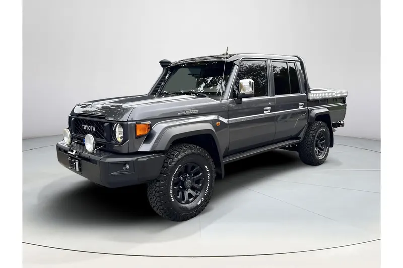 Toyota Land Cruiser (2024)