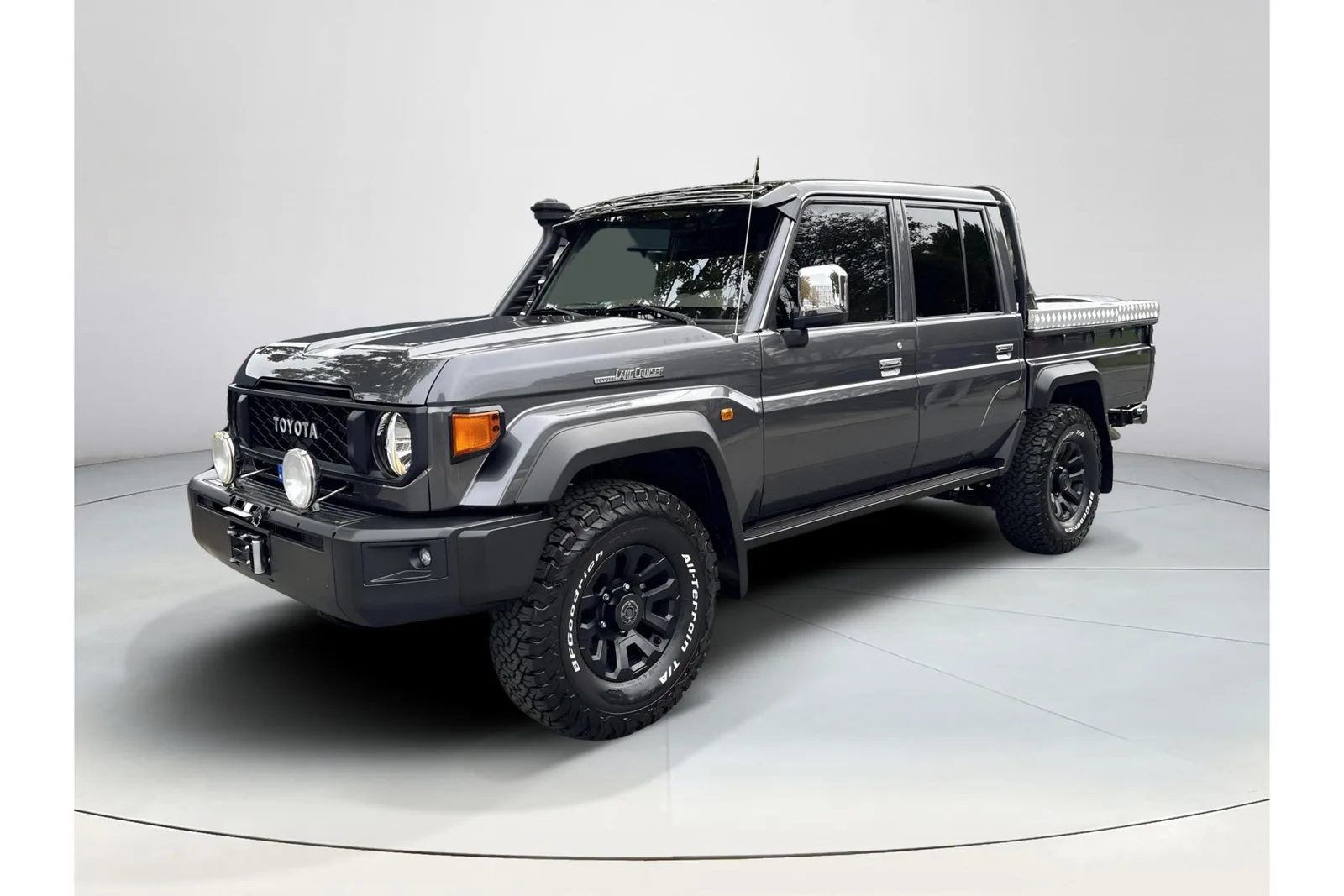 Toyota Land Cruiser (2024) — foto 1