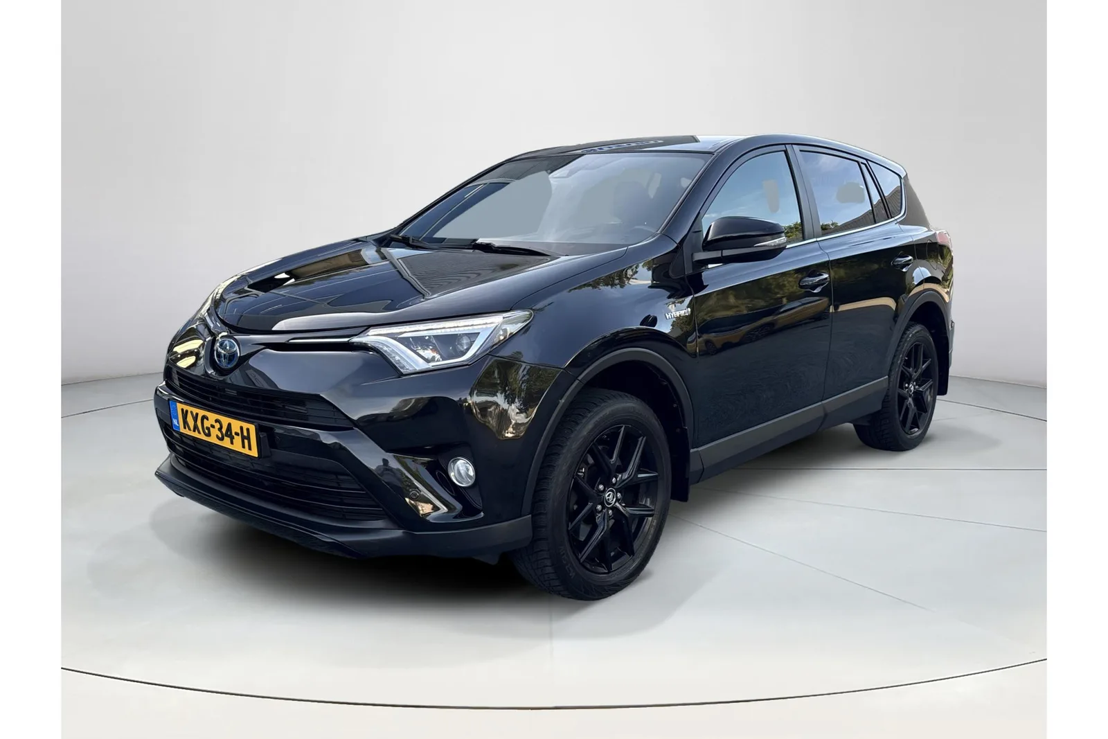 Toyota RAV4 (2018) — foto 1