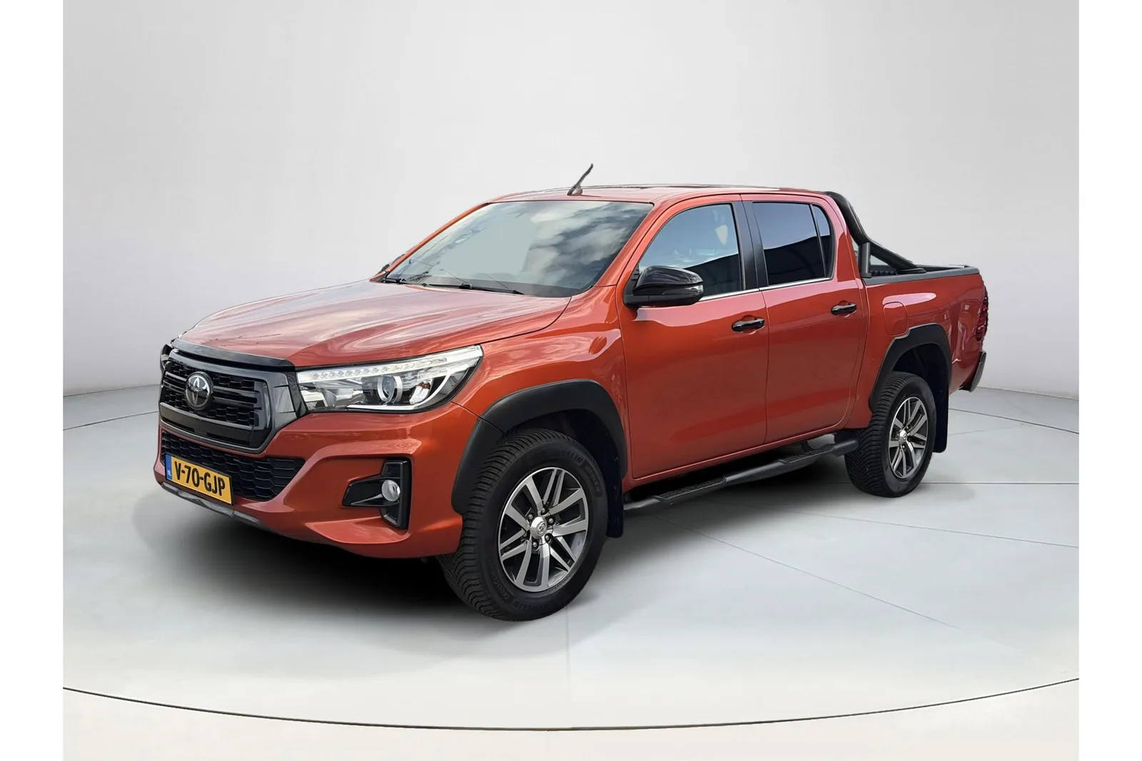 Toyota Hilux (2019) — foto 1