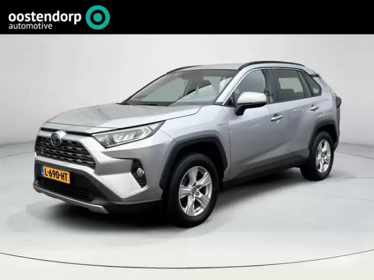 Toyota RAV4 (2021) — foto 1
