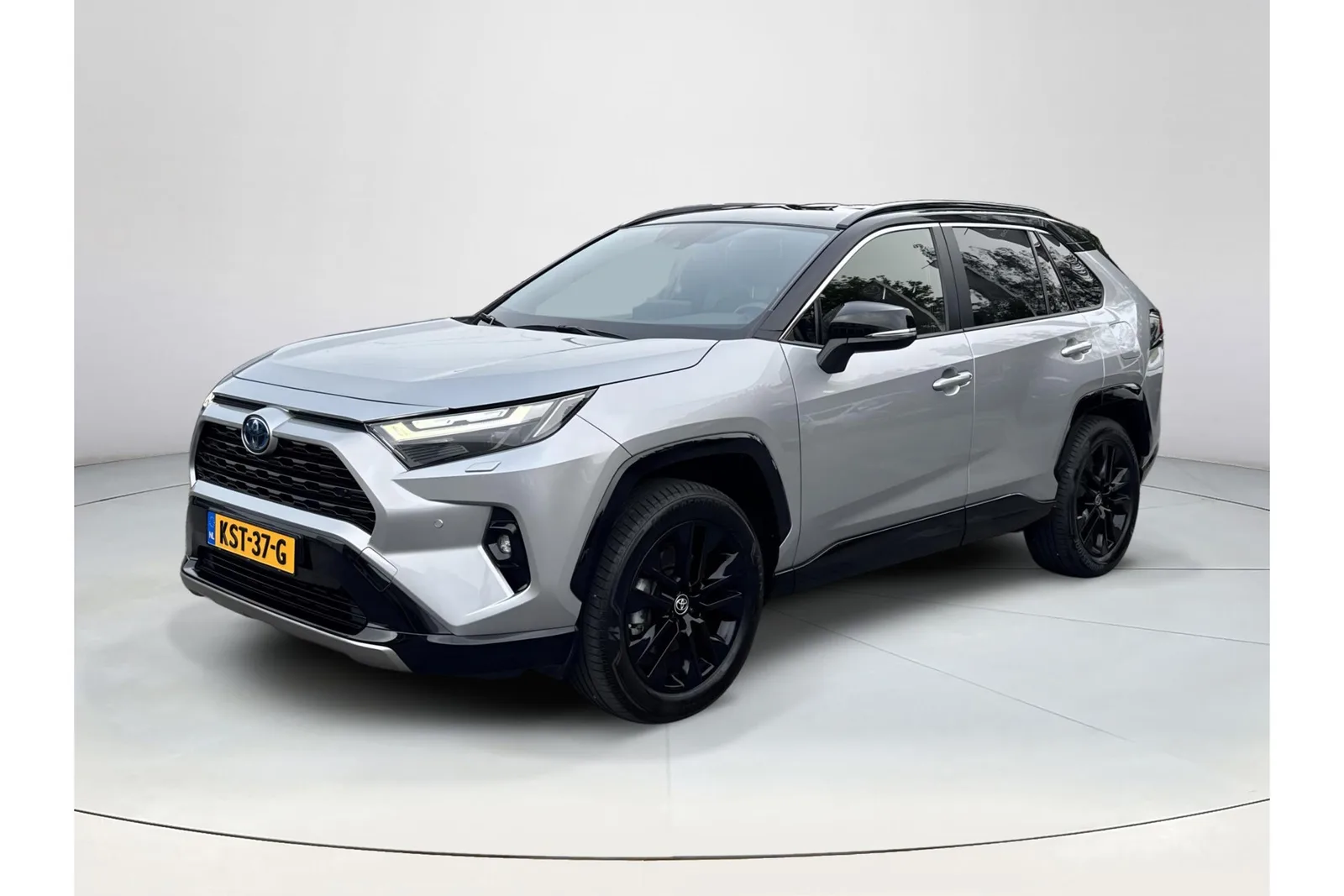 Toyota RAV4 (2024) — foto 1