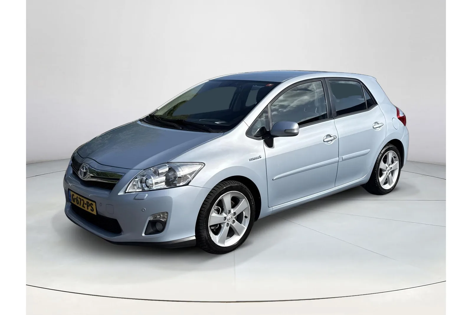 Toyota Auris (2010) — foto 1