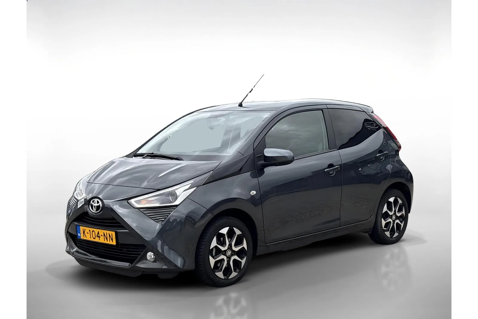 Toyota Aygo (2021) — foto 1