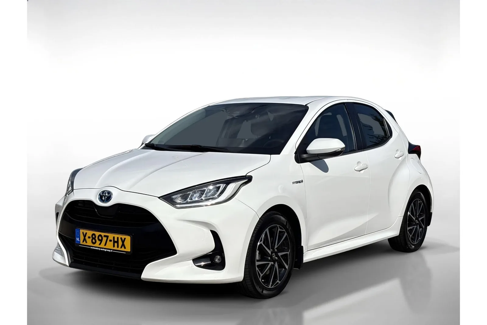 Toyota Yaris (2021) — foto 1