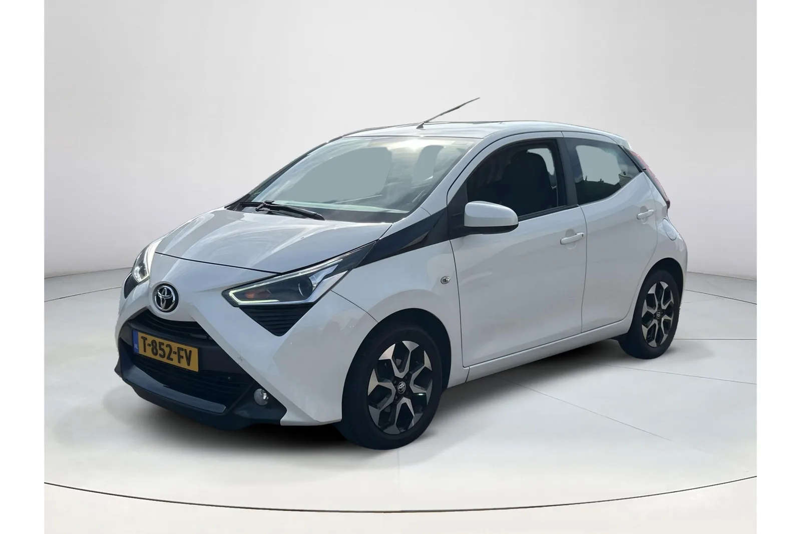 Toyota Aygo (2020) — foto 1