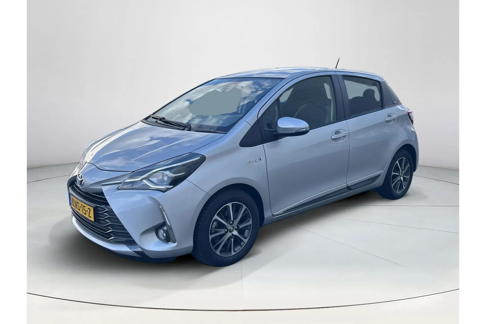 Toyota Yaris (2020) — foto 1