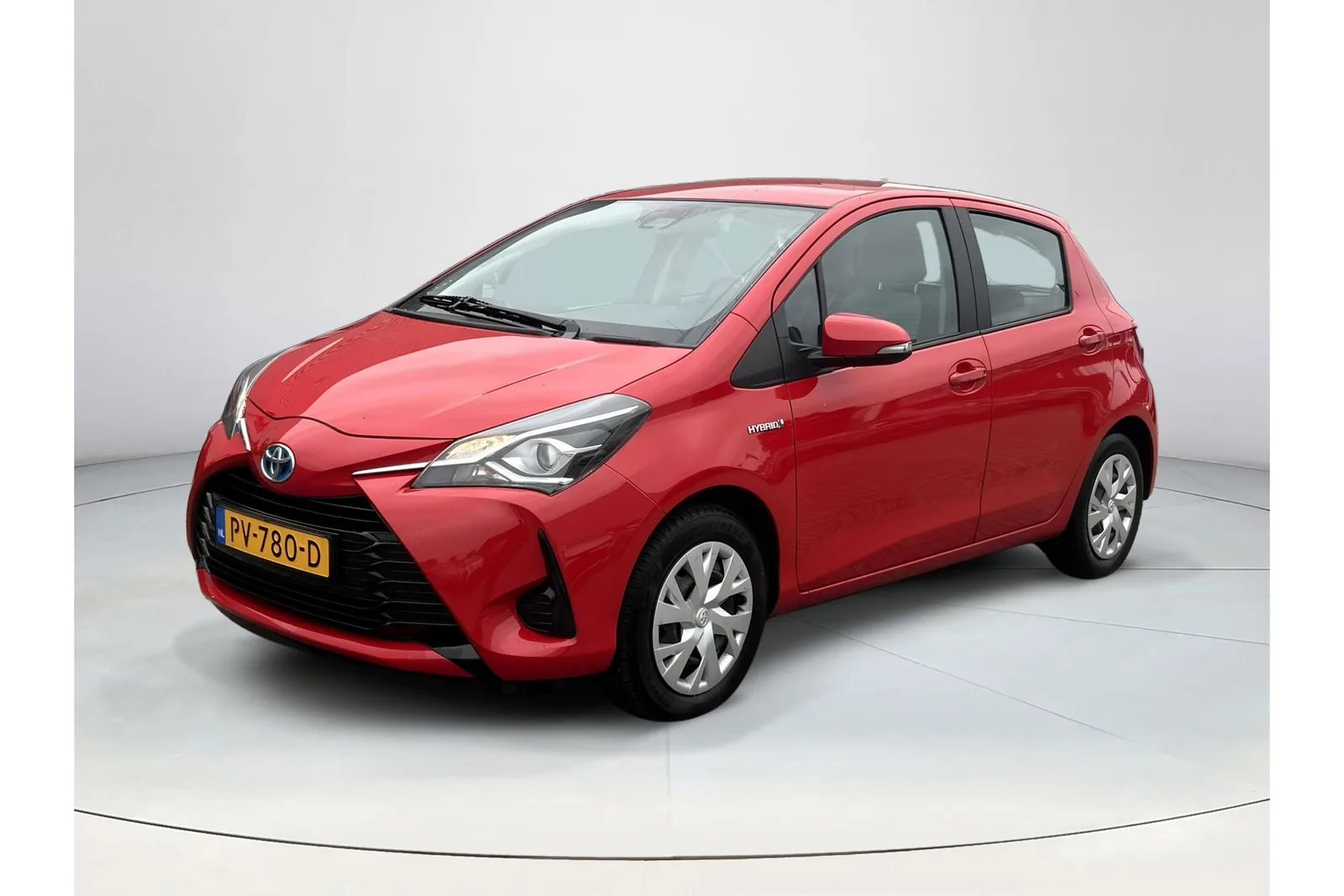 Toyota Yaris (2017) — foto 1