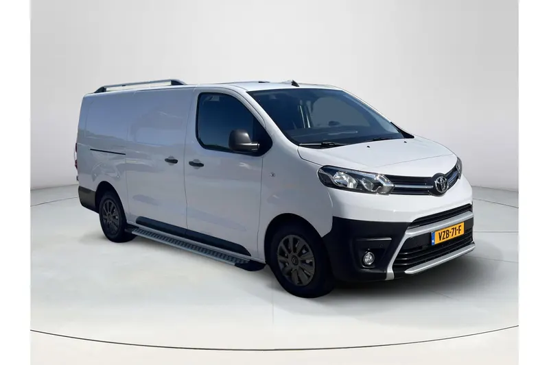 Toyota ProAce Worker (2023)