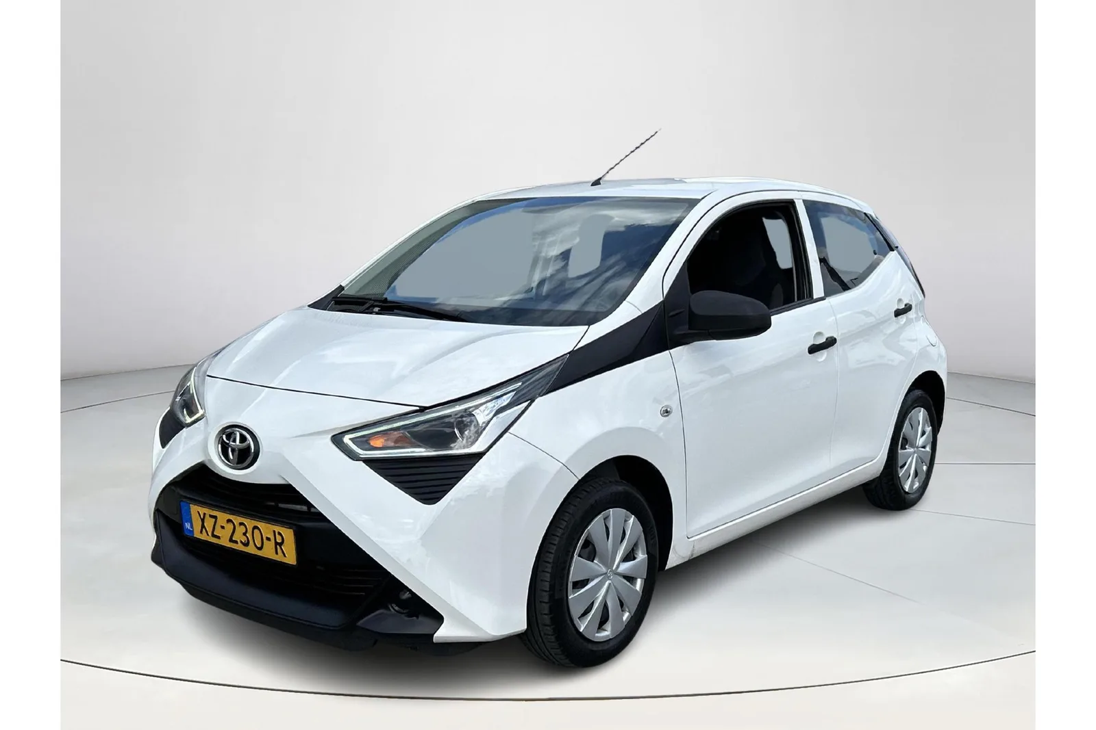 Toyota Aygo (2019) — foto 1