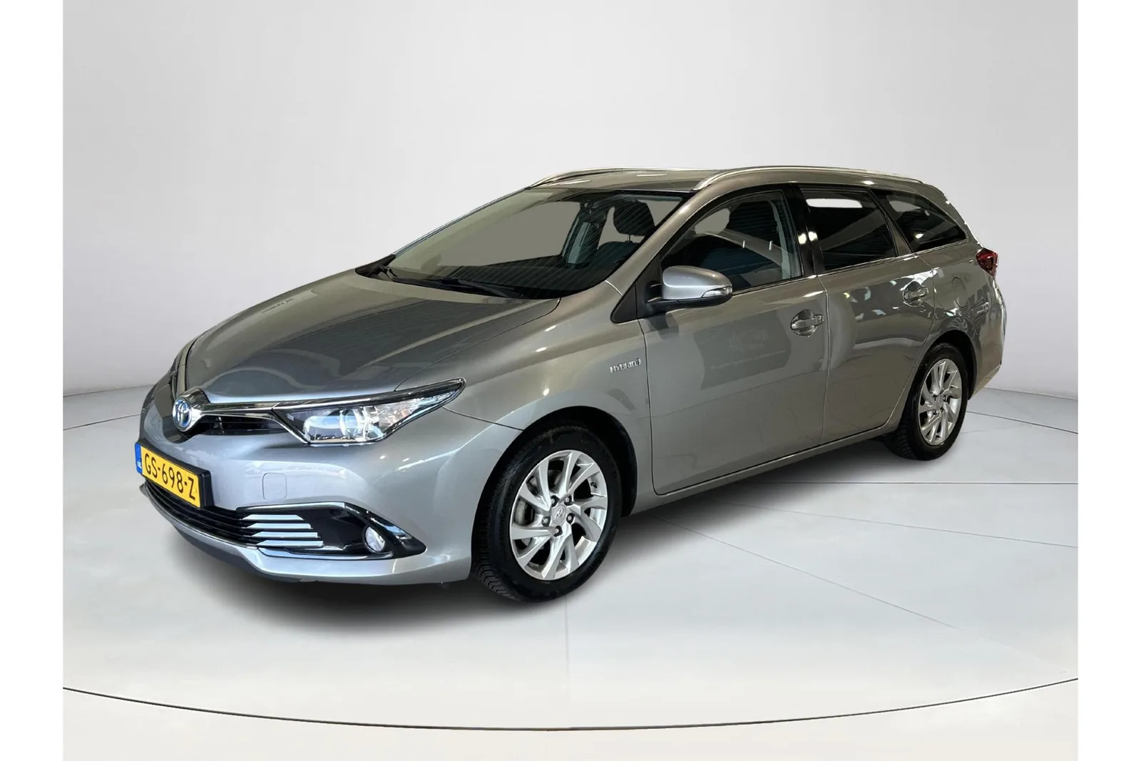 Toyota Auris (2015) — foto 1
