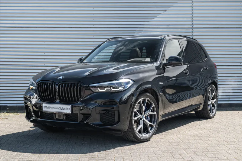 BMW X5 (2021)