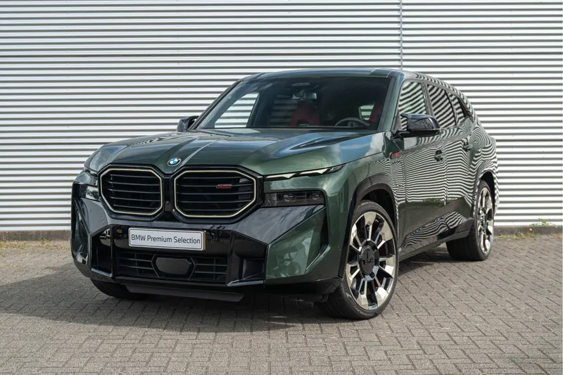 BMW XM (2024)