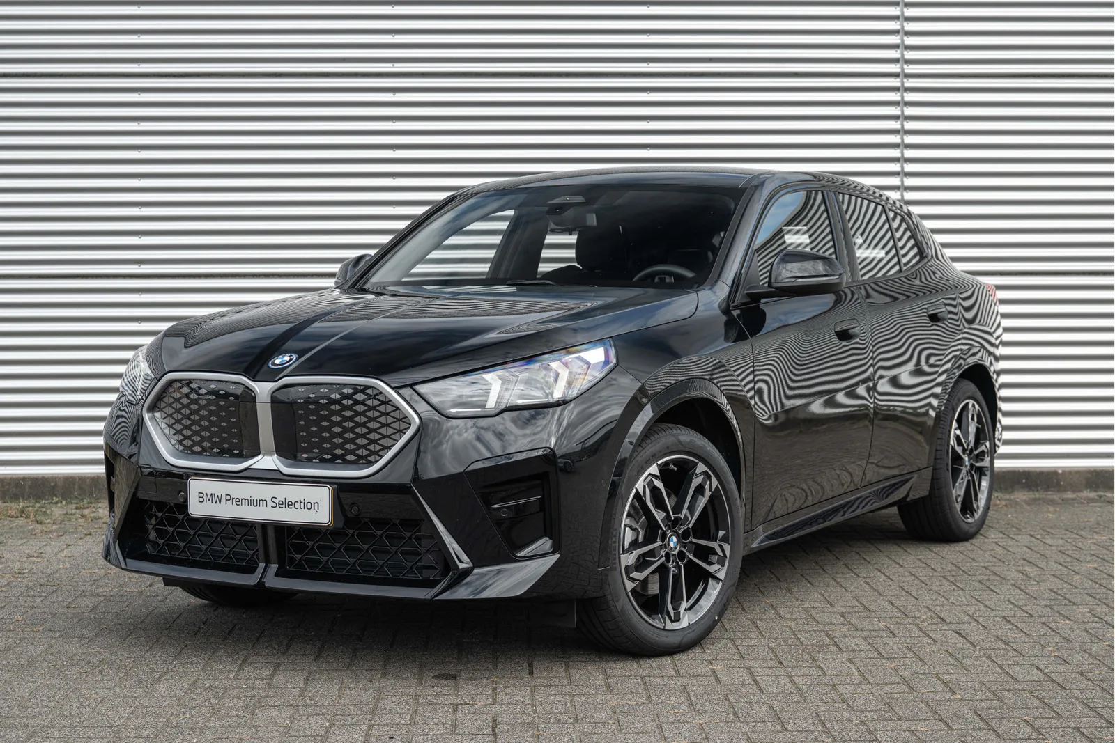 BMW iX2 (2025) — foto 1
