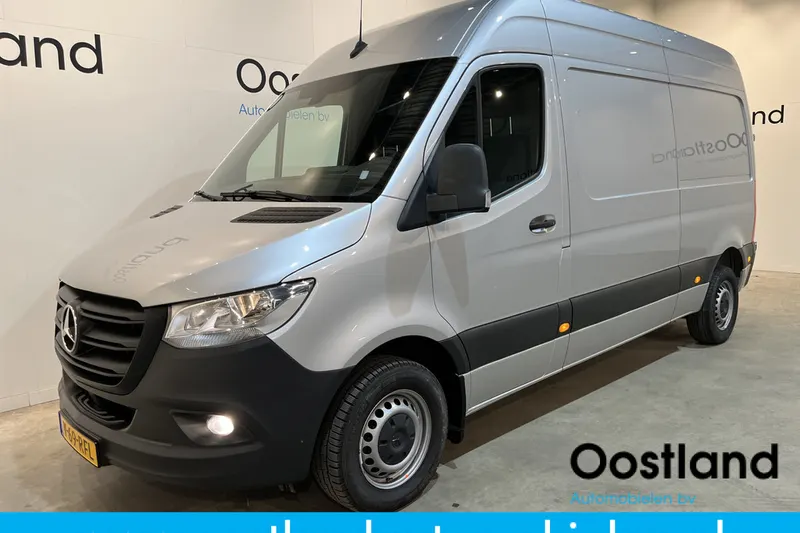 Mercedes-Benz Sprinter (2023)