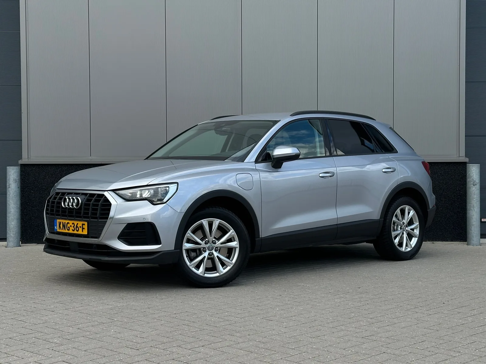 Audi Q3 (2021) — foto 1