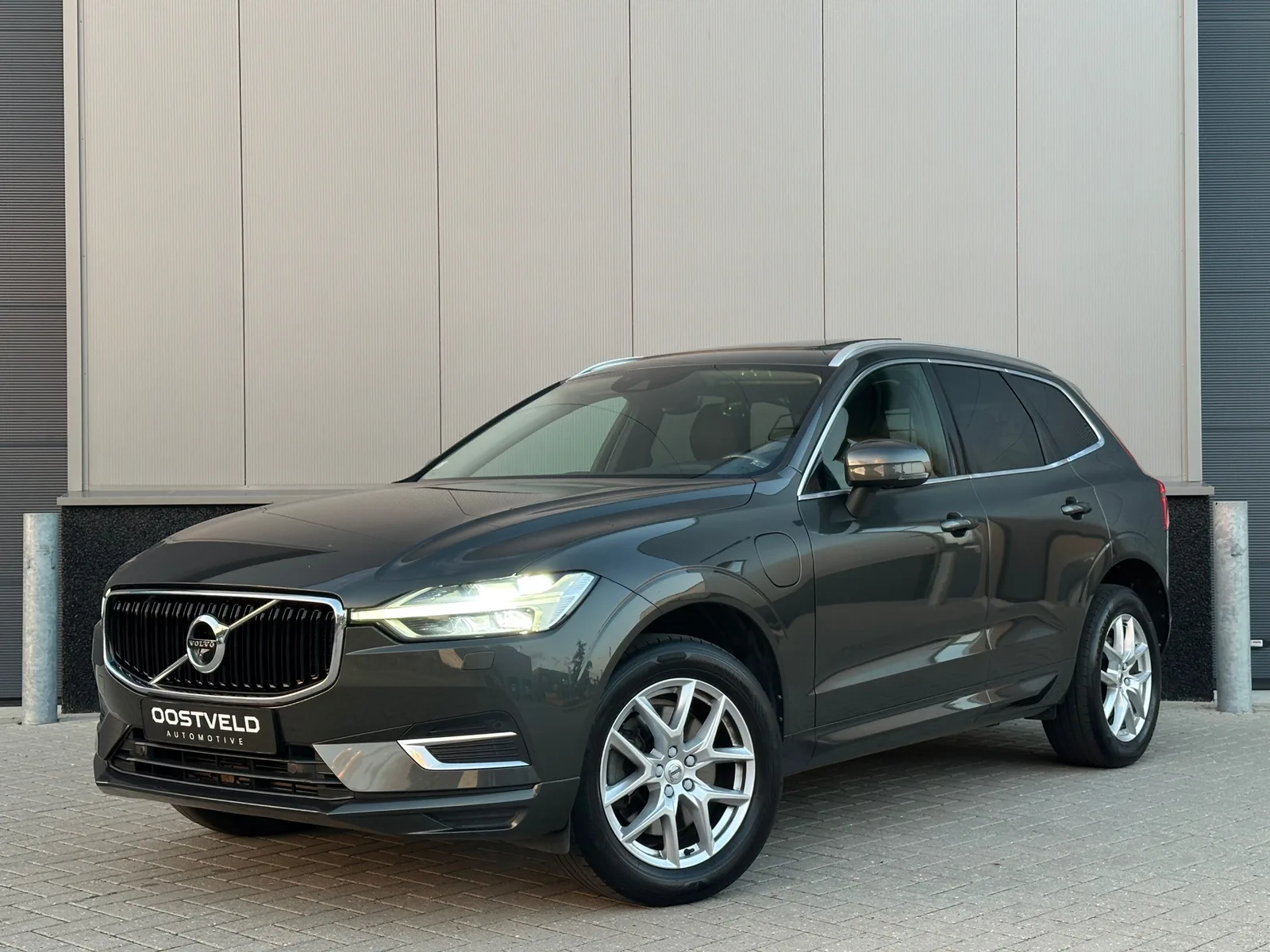 Volvo XC60 (2019) — foto 1