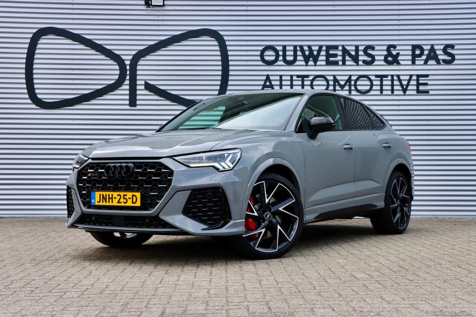 Audi RS Q3 Sportback (2021) — foto 1