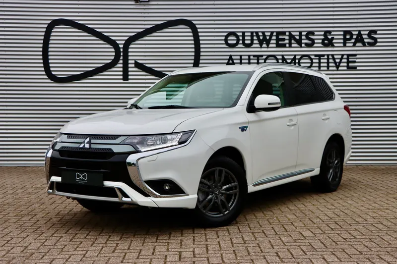 Mitsubishi Outlander (2021)