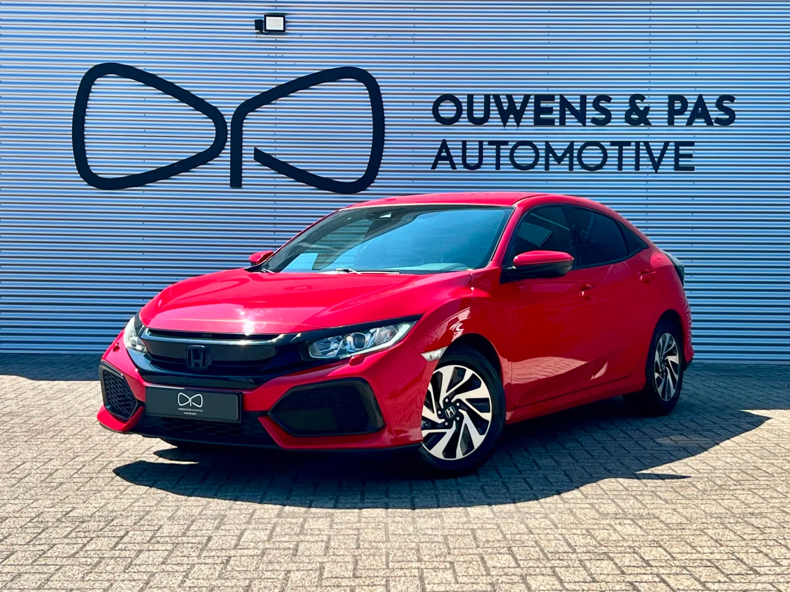 Honda Civic (2018) — foto 1